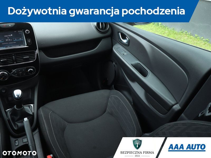 Renault Clio - 10