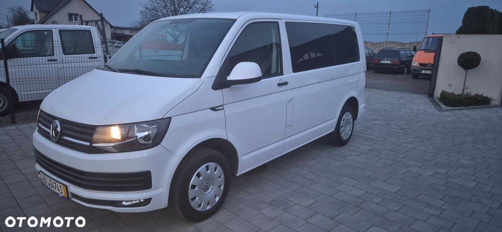 Volkswagen Transporter Kombi L1H1 DSG - 1