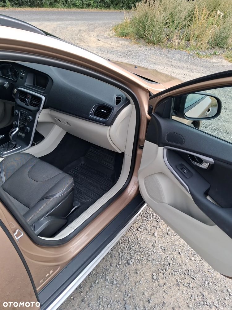 Volvo V40 T4 Momentum - 18