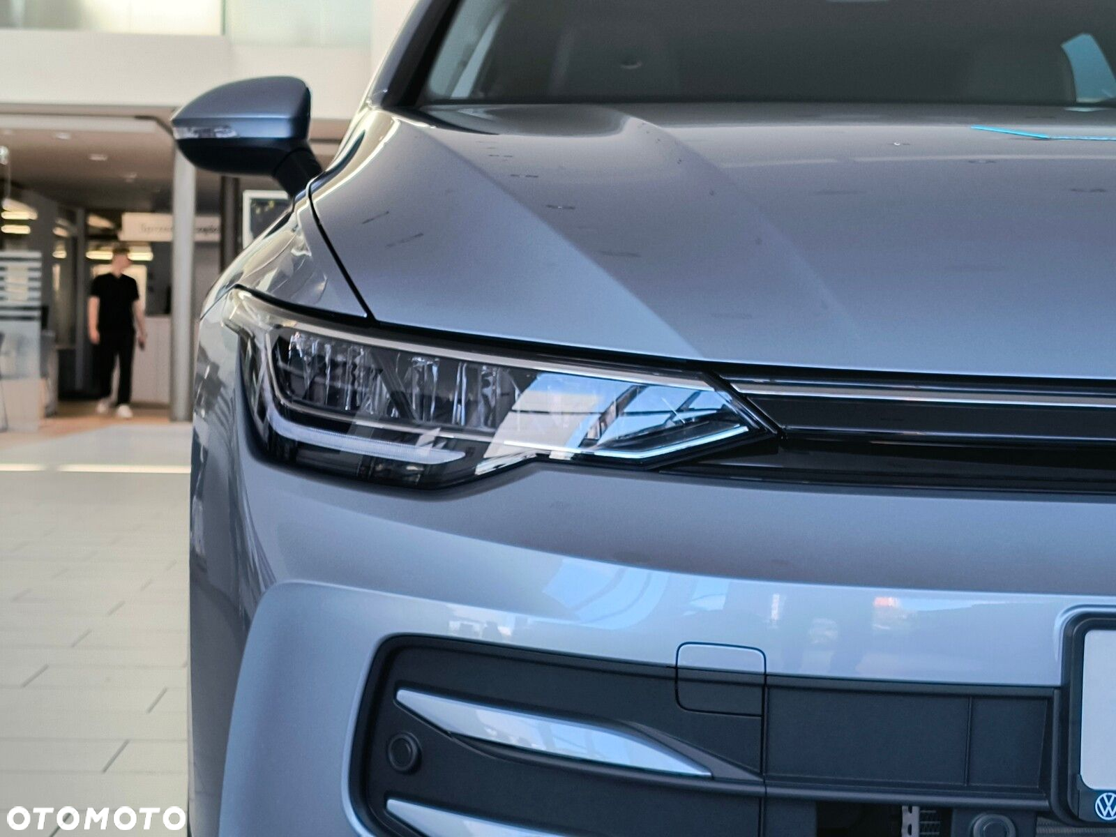 Volkswagen Golf - 25