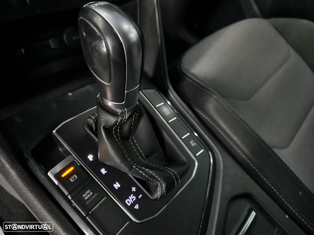 VW Tiguan 2.0 TDI R-Line DSG - 16