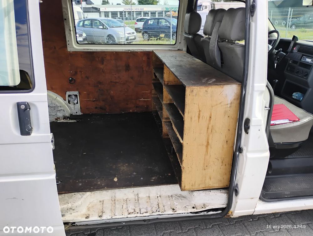 Volkswagen Transporter Escapade - 17