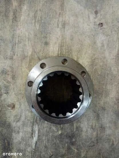 Piasta, końcówka skrzyni biegów do ładowarki Ł-34 - 2