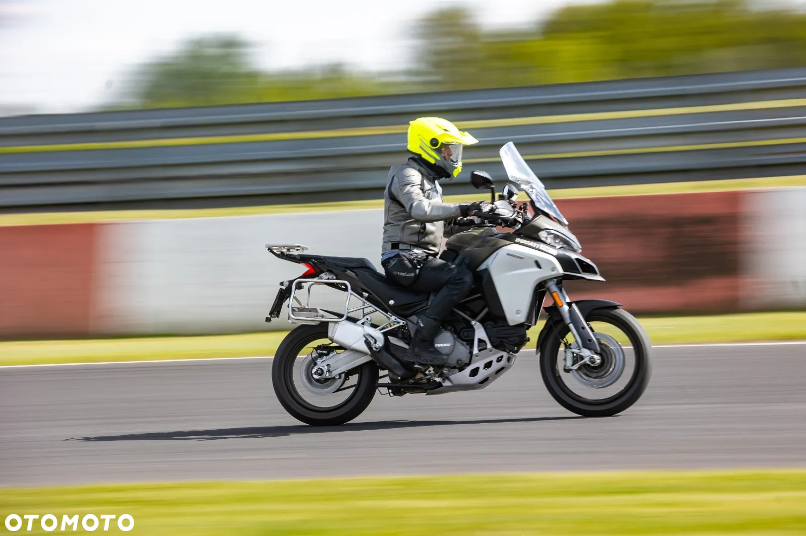 Ducati Multistrada - 2