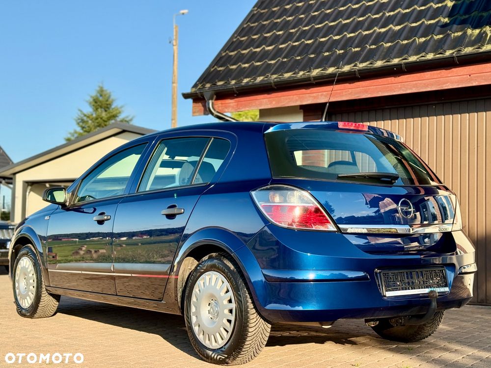 Opel Astra 1.4 Enjoy - 32