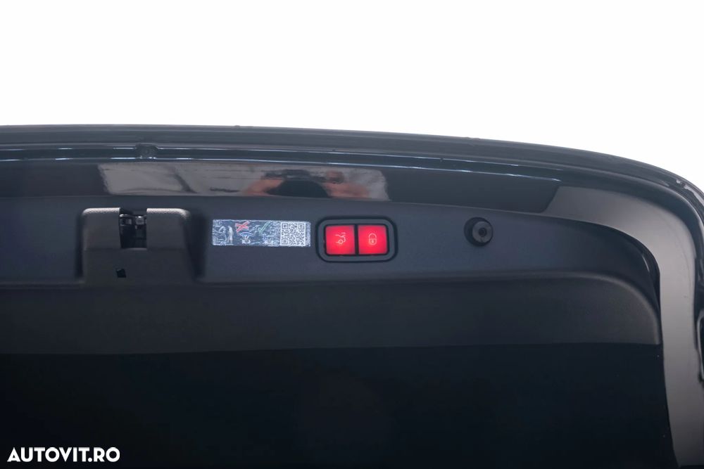 Mercedes-Benz E 220 d 4MATIC 9G-TRONIC Edition AMG Line - 38