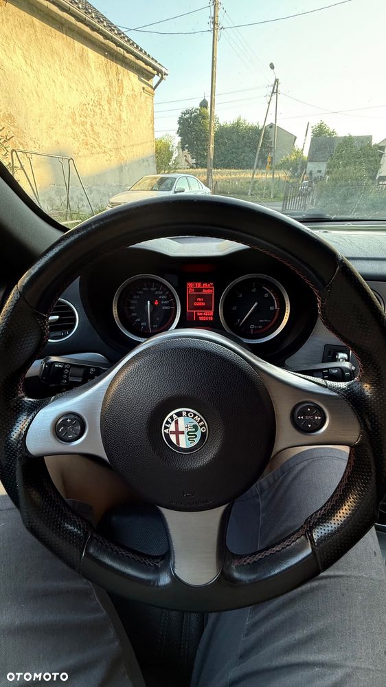 Alfa Romeo 159 2.4JTDM ti - 24