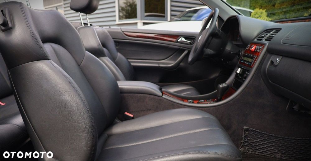 Mercedes-Benz CLK - 29