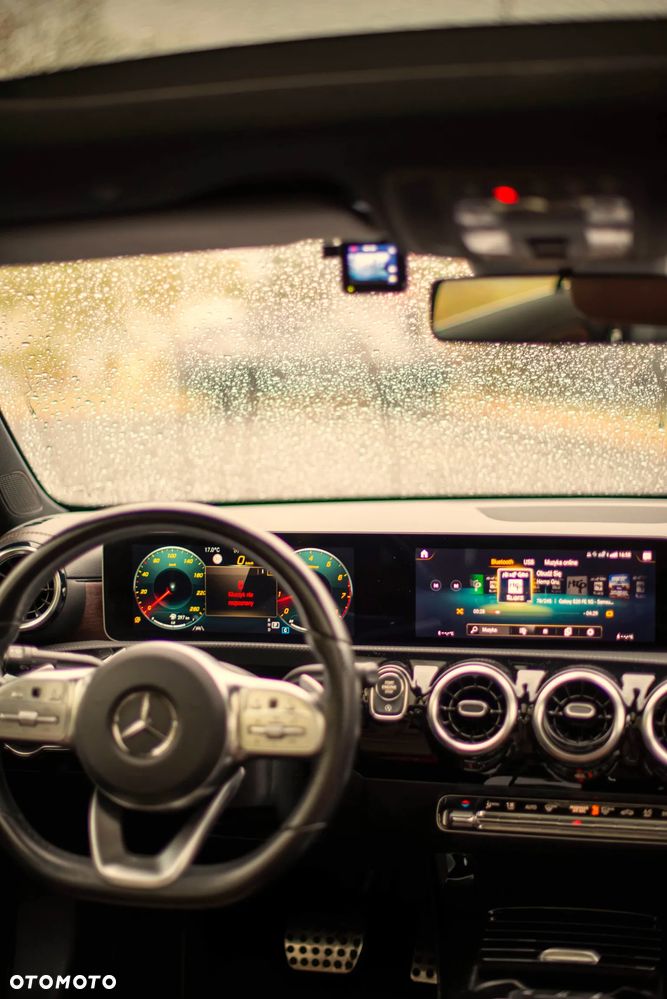 Mercedes-Benz Klasa A 220 4-Matic AMG Line 7G-DCT - 19