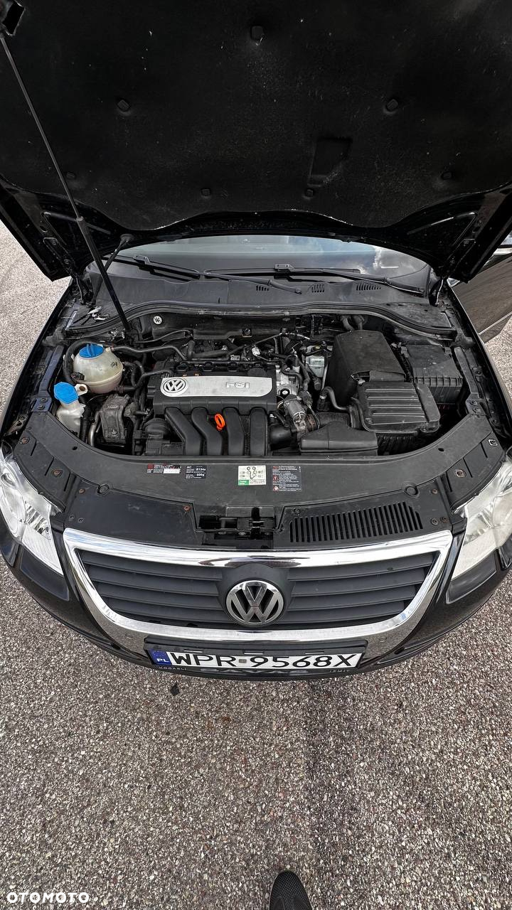 Volkswagen Passat 2.0 FSI Comfortline - 9