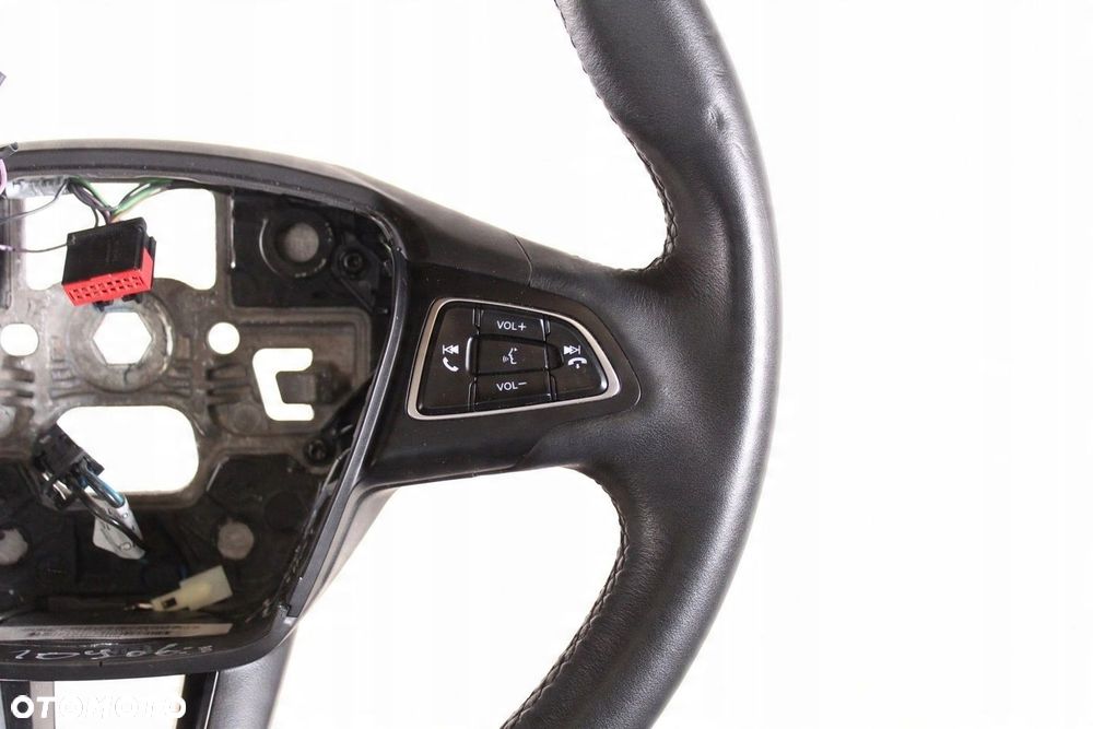 KIEROWNICA SKÓRA MULTIFUNKCJA KUGA MK2 LIFT - 5