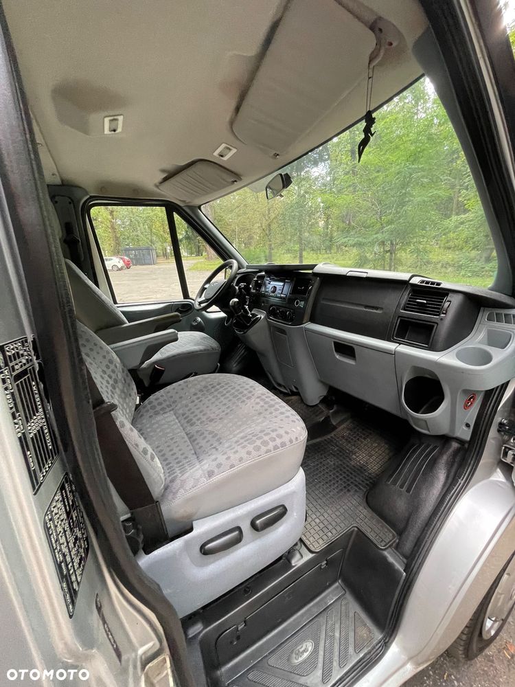 Ford Transit - 18