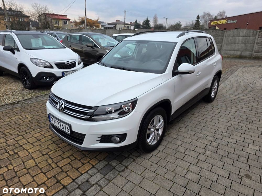 Volkswagen Tiguan - 1