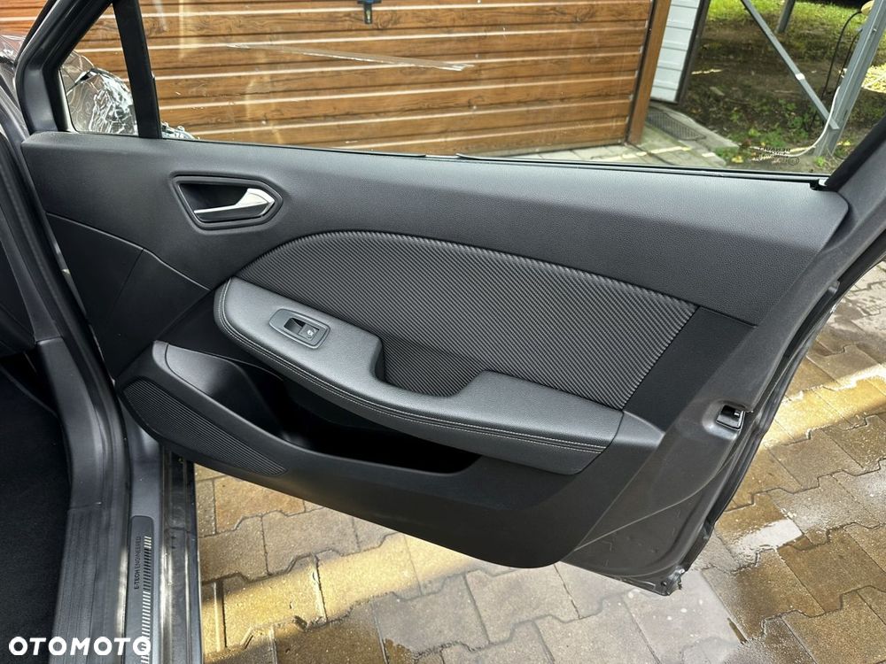 Renault Clio E-TECH 140 R.S LINE - 26