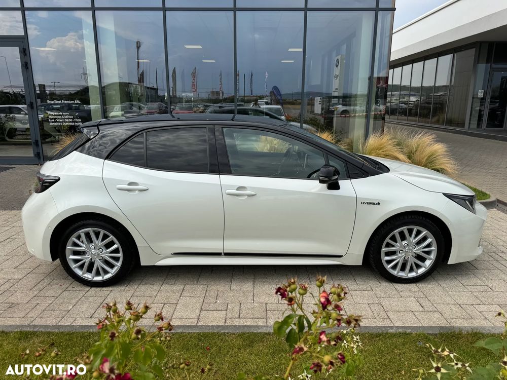 Toyota Corolla 1.8 Hybrid Team Deutschland - 8