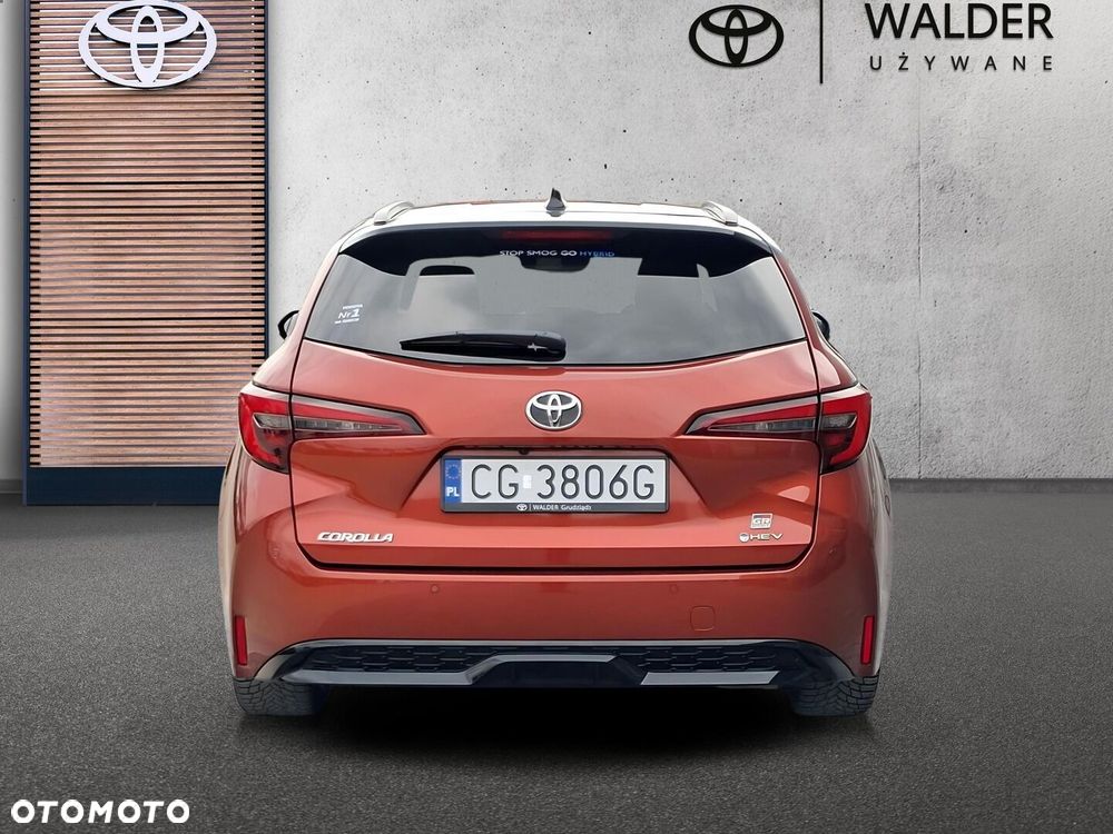 Toyota Corolla - 5