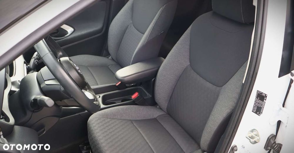Toyota Yaris - 13