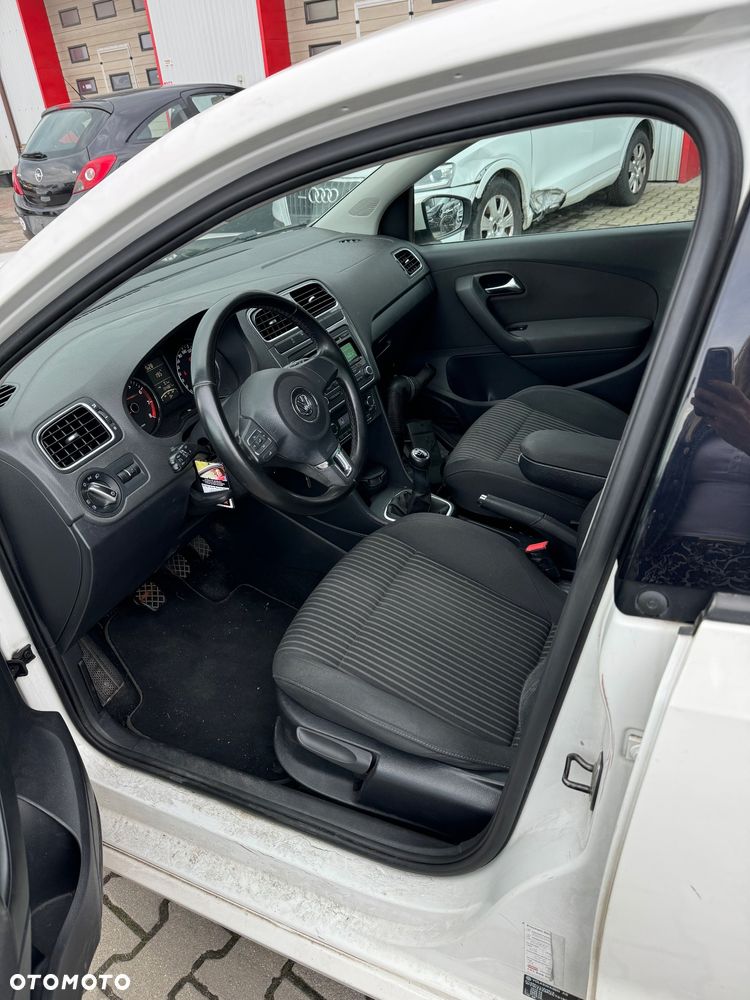 Volkswagen Polo - 5