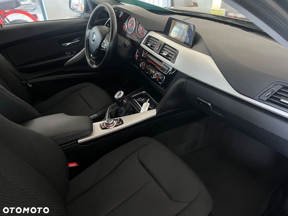 BMW Seria 3 316d Edition Luxury Line Purity - 29