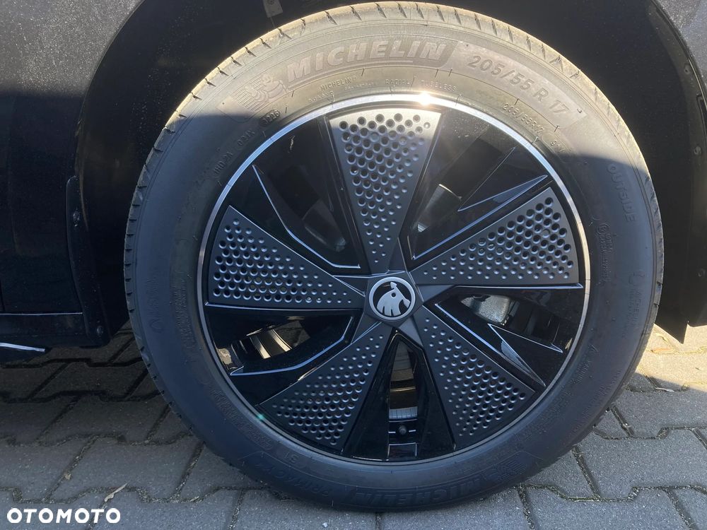 Skoda Kamiq 1.0 TSI Monte Carlo - 23