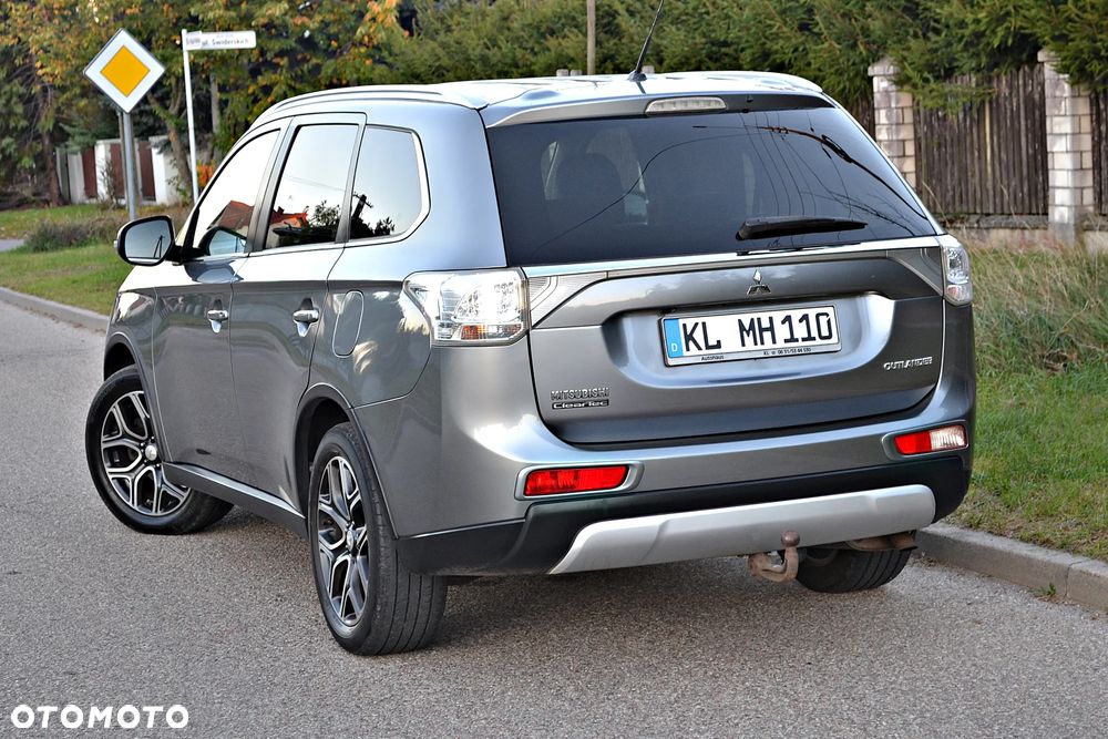 Mitsubishi Outlander 2.2 DID Intense + 4WD - 10