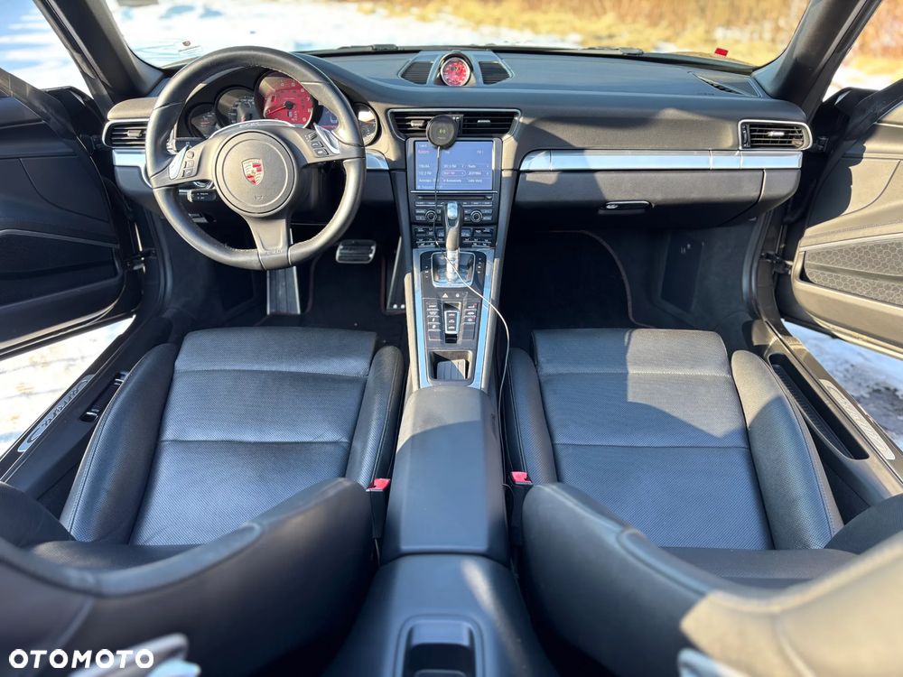 Porsche 911 Carrera S PDK - 19