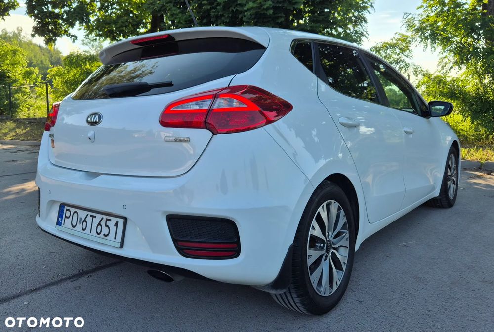 Kia Ceed 1.6 GDI Business Line - 25