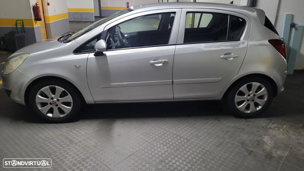 Opel Corsa 1.2 Enjoy - 2