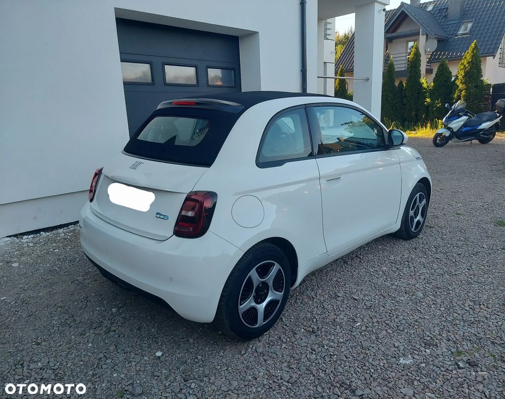Fiat 500e by Bocelli - 2