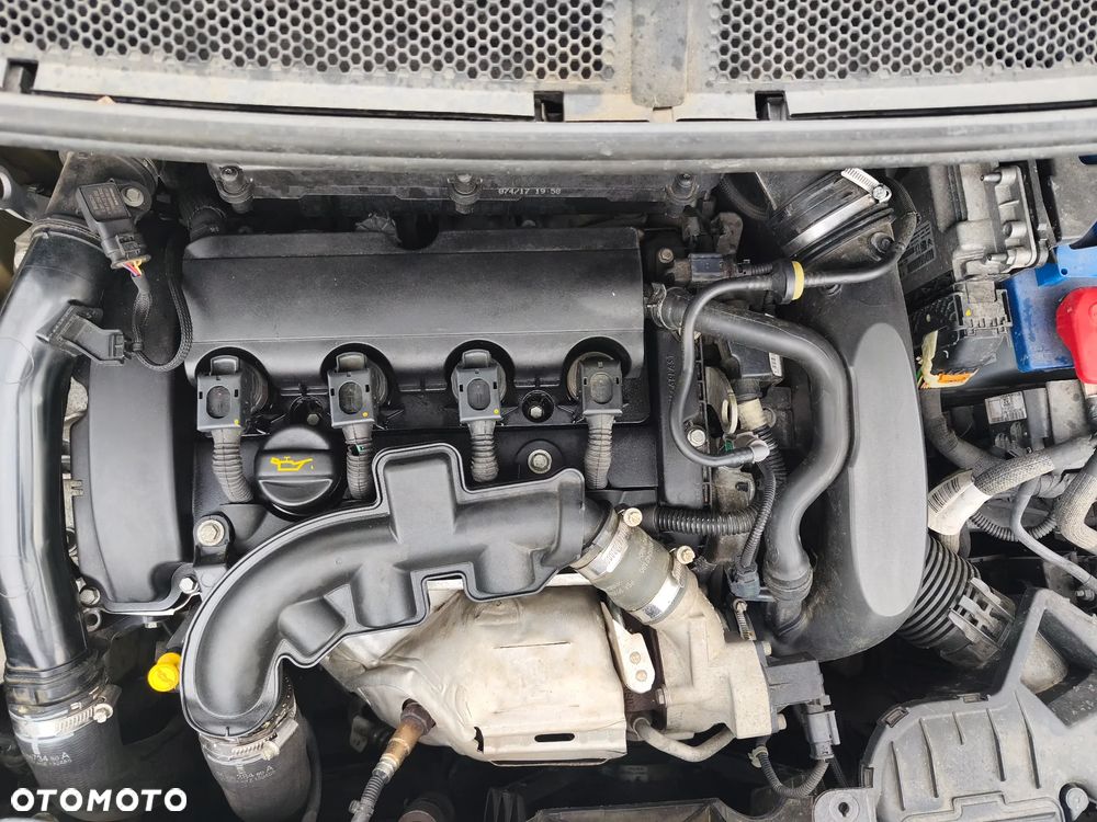 Peugeot 5008 1.6 THP Allure S&S EAT6 - 15
