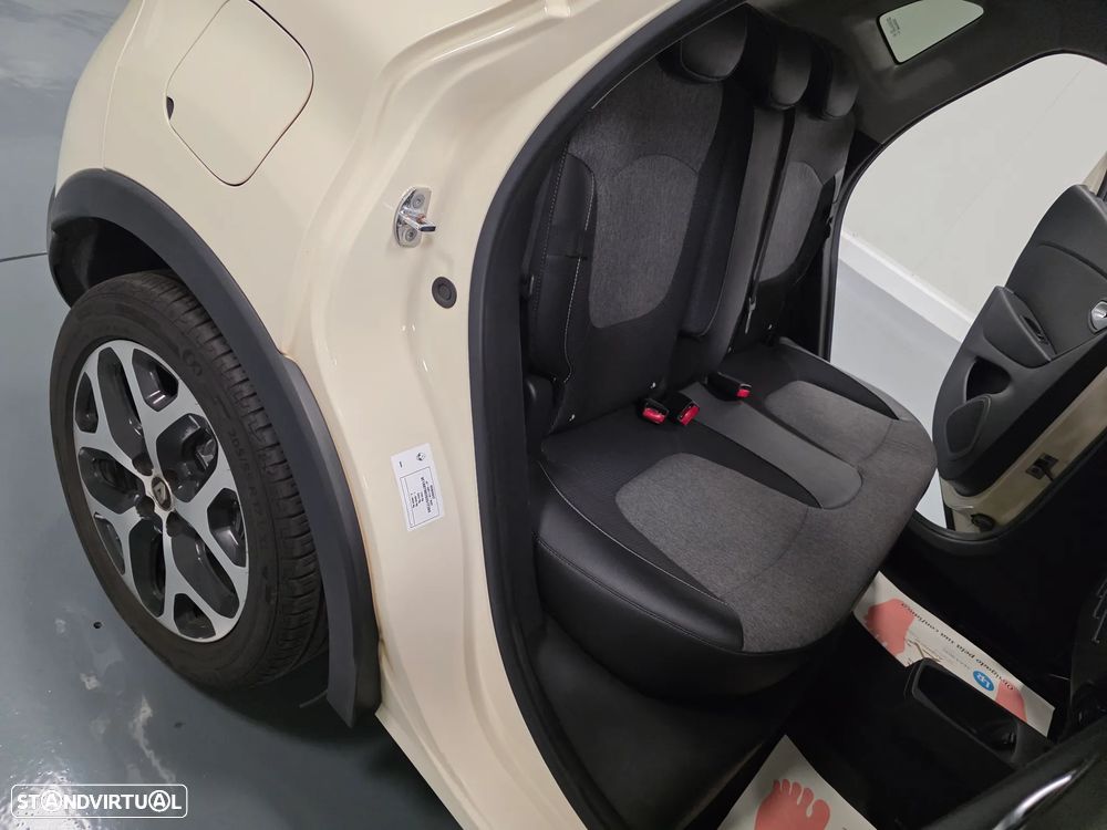 Renault Captur 1.5 dCi Exclusive EDC - 40