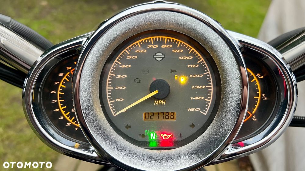 Harley-Davidson V-Rod Street Rod - 25