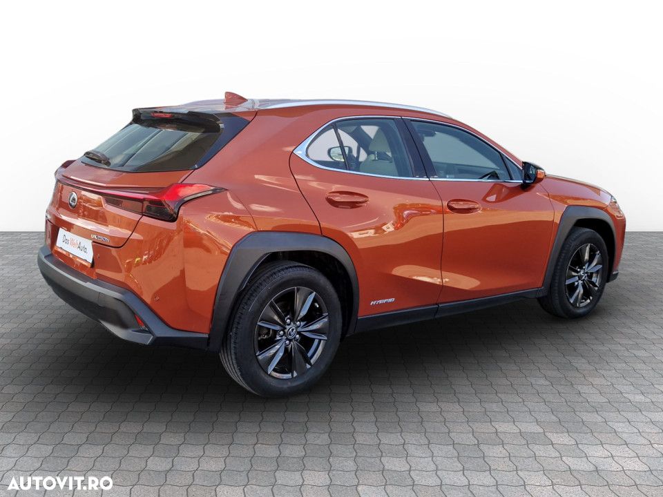 Lexus UX - 8