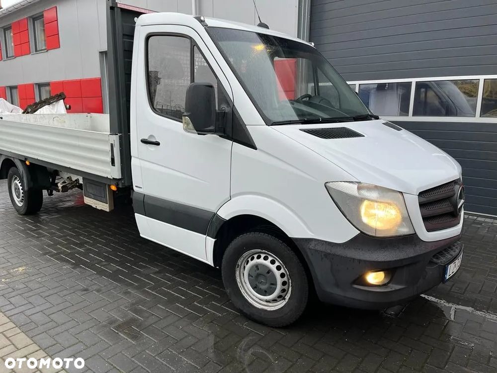 Mercedes-Benz Sprinter - 2