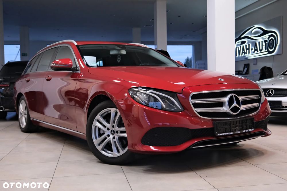 Mercedes-Benz Klasa E 220 d 4Matic 9G-TRONIC - 4