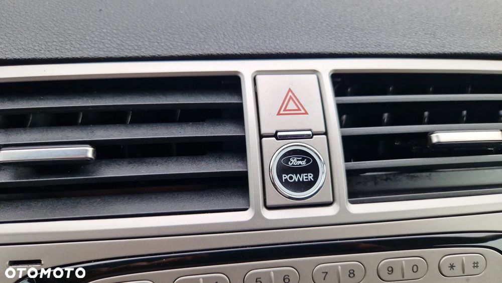 Ford Kuga 2.0 TDCi 2x4 Champions Edition - 20