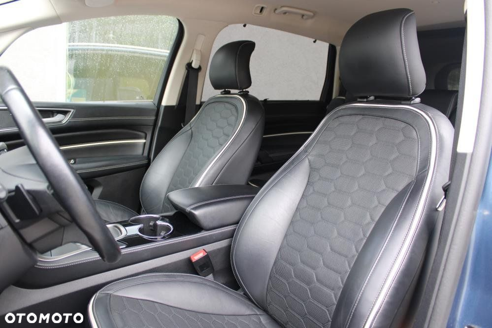 Ford S-Max - 10