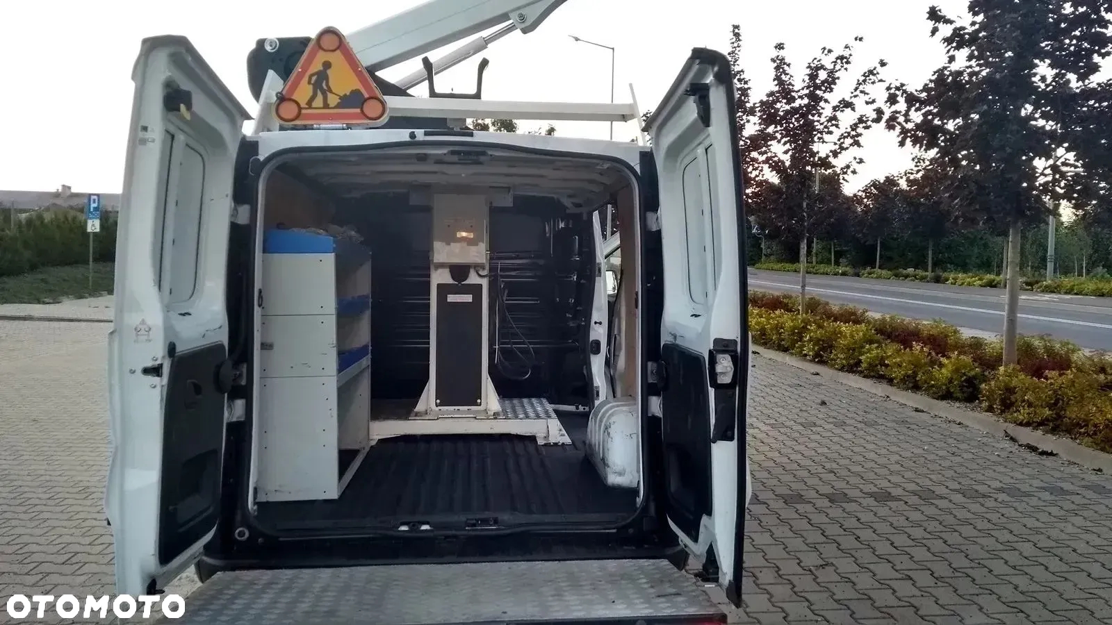 Renault Trafic Sprzedam Zamienię Renault Traffic Podnośnik Koszowy Klubb K21 Zwyżka Zamiana na inny sprzęt chętnie budowlany lub cieżarowy - 13