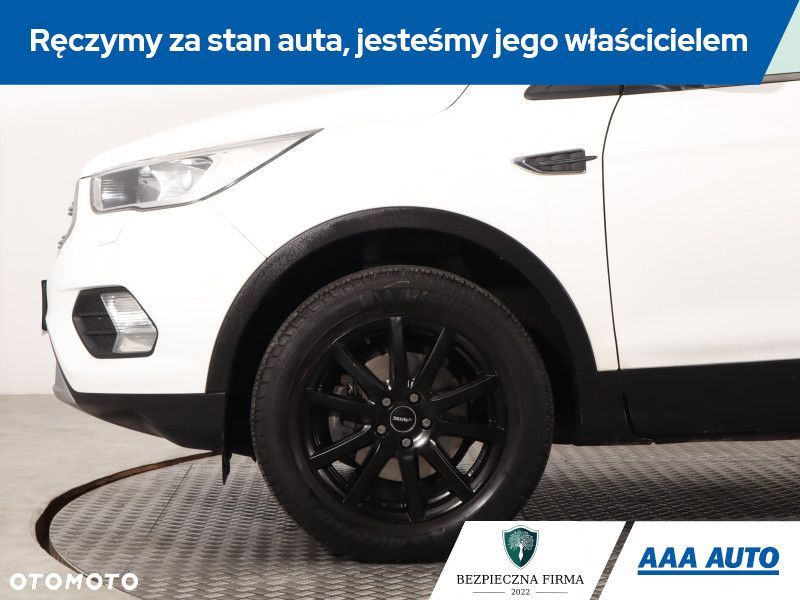 Ford Kuga - 17