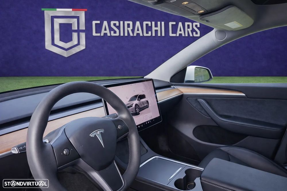 Tesla Model Y RWD - 4