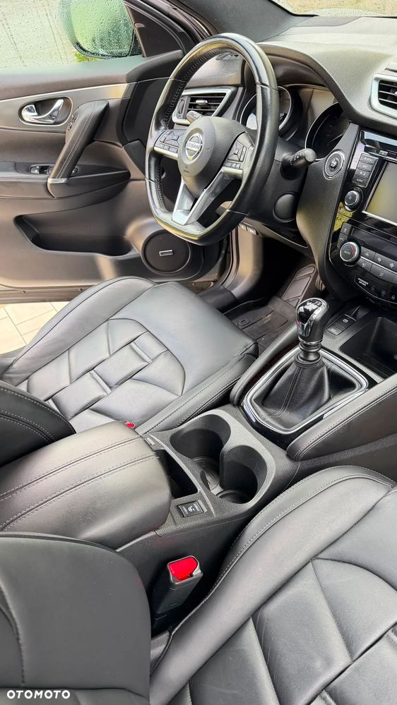 Nissan Qashqai - 2