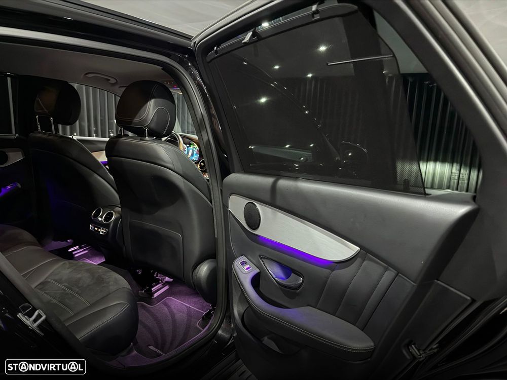 Mercedes-Benz GLC 300 de 4Matic 9G-TRONIC AMG Line — fotografia 46