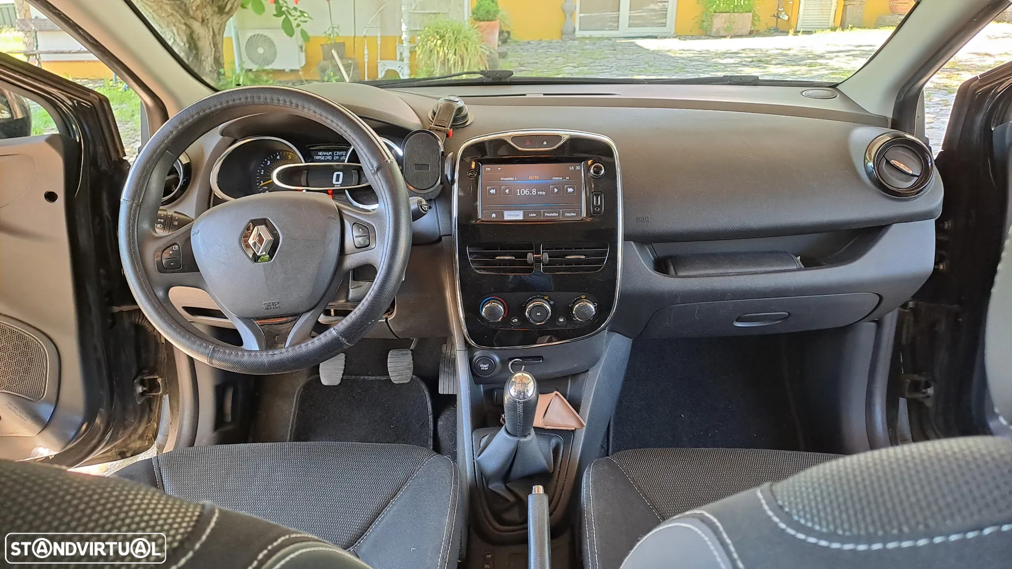 Renault Clio Sport Tourer 1.5 dCi Dynamique S - 4