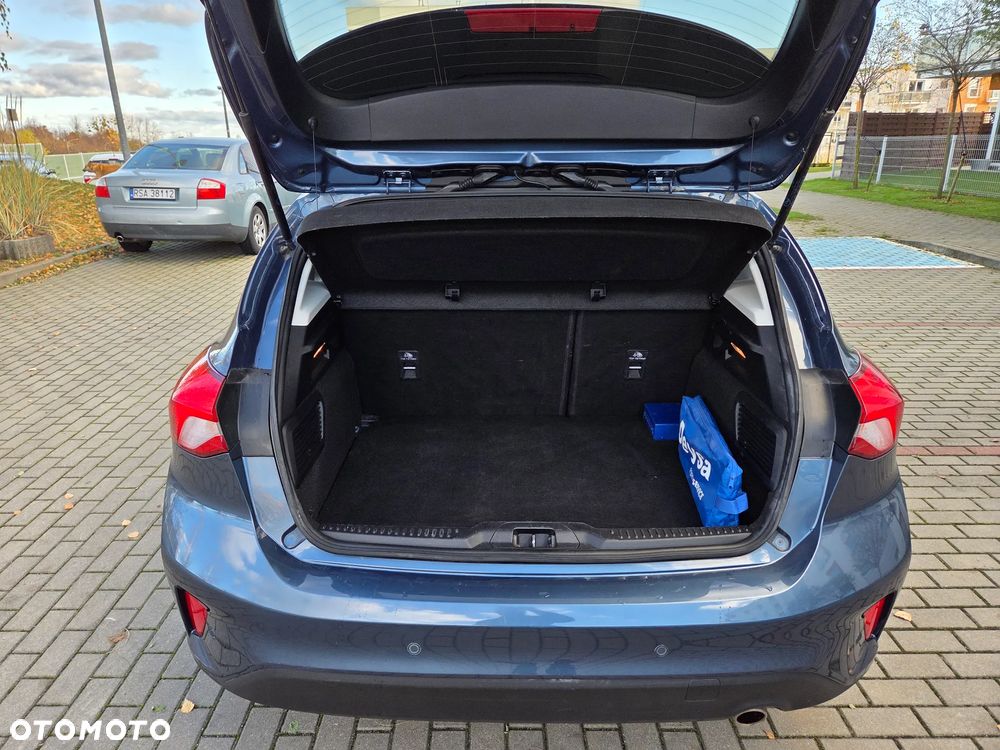 Ford Focus 1.0 EcoBoost Active Business - 19