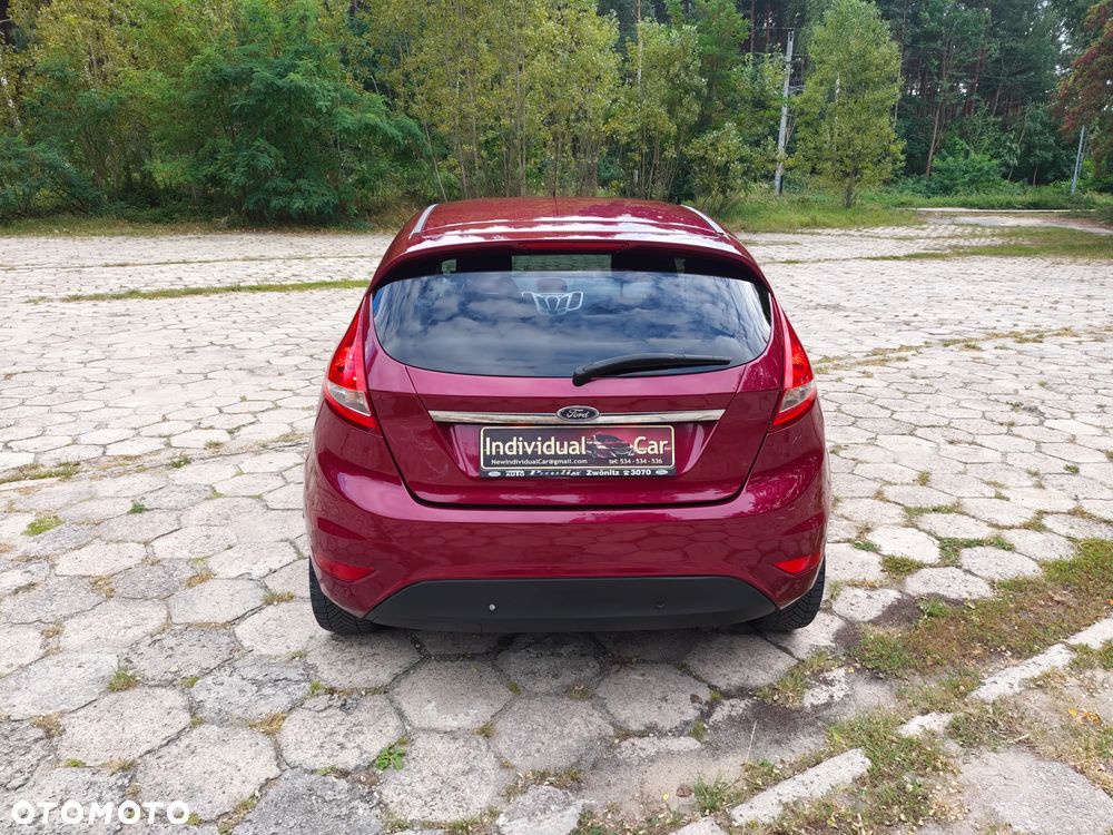 Ford Fiesta 1.6 Ti-VCT Titanium - 23