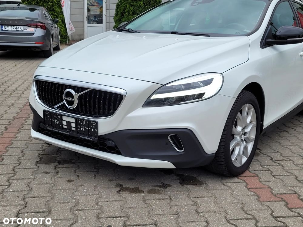 Volvo V40 Cross Country D2 Momentum - 16