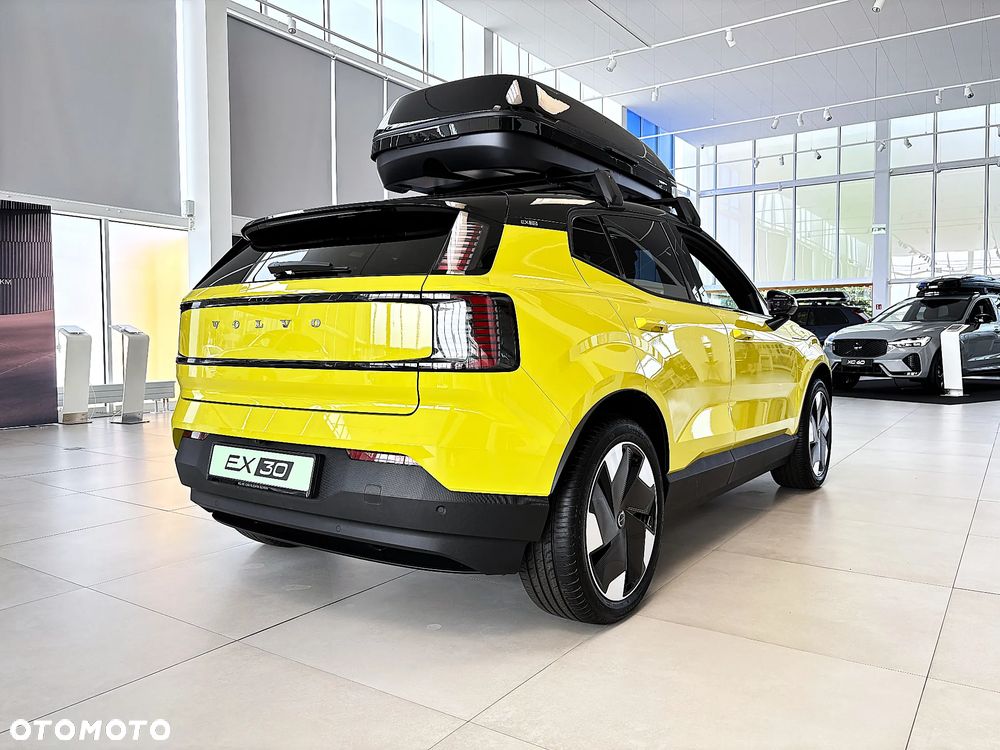 Volvo EX30 69kWh Single Motor Long Range Plus - 4