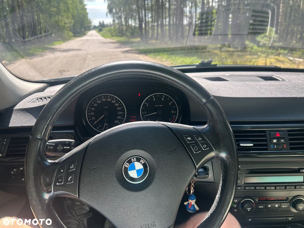 BMW Seria 3 320i - 6