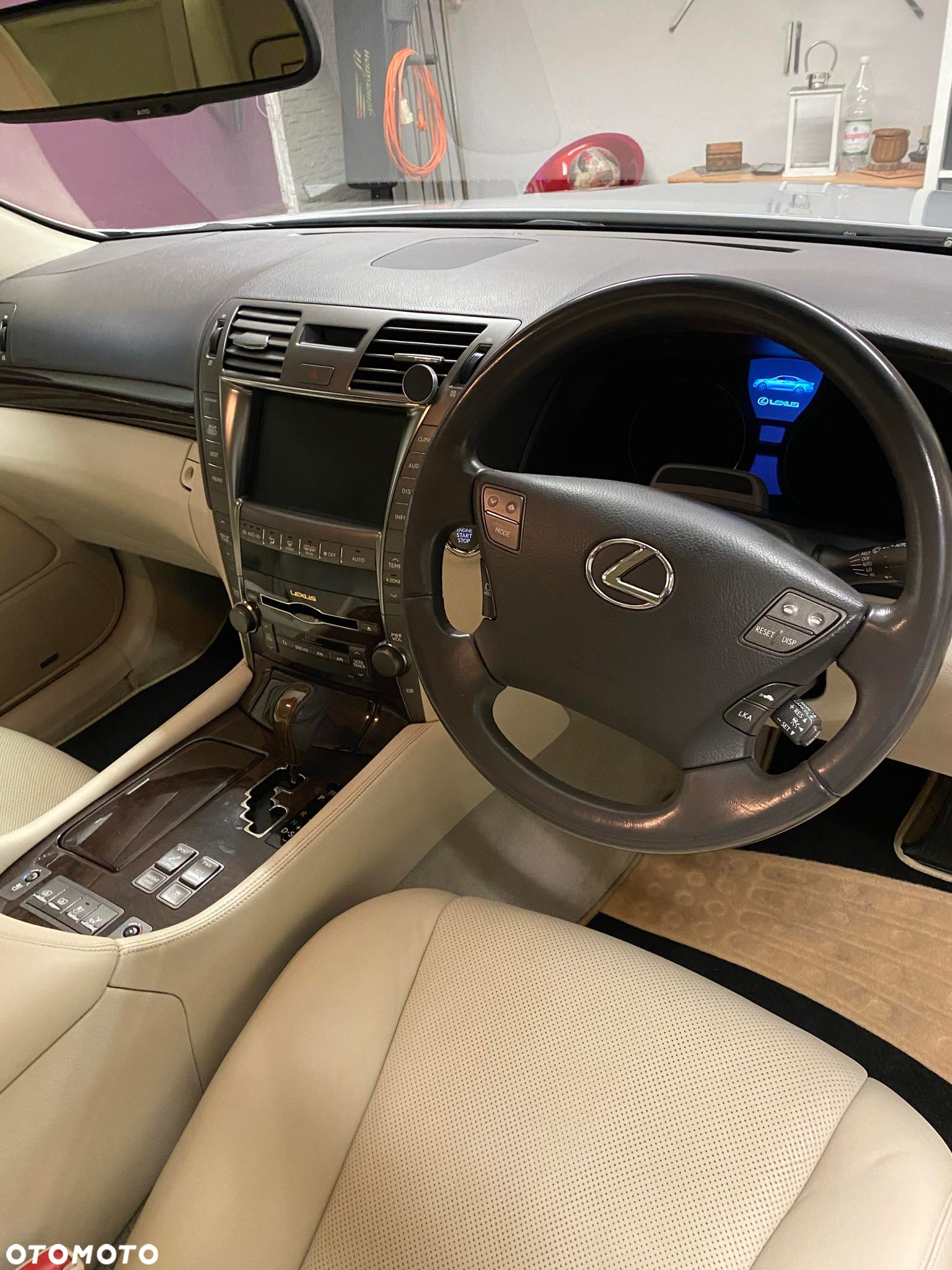 Lexus LS 460 - 14