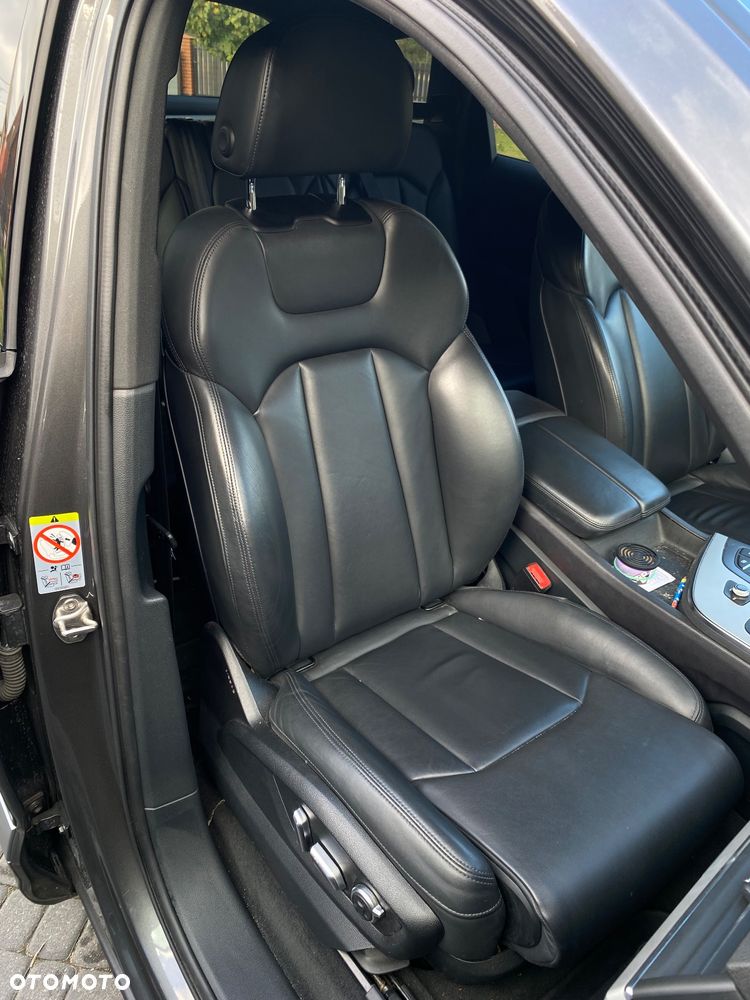 Audi Q7 - 11